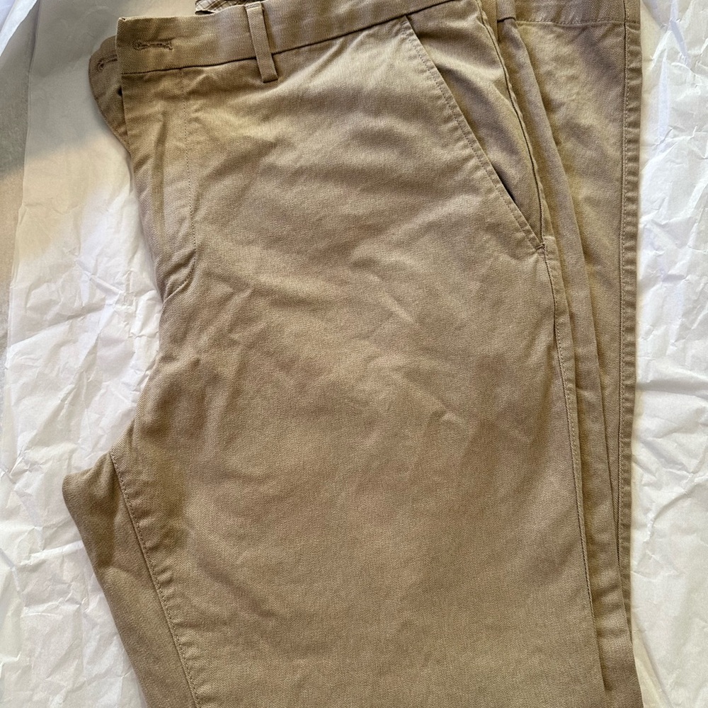 Banana Republic Men's Khaki Chinos